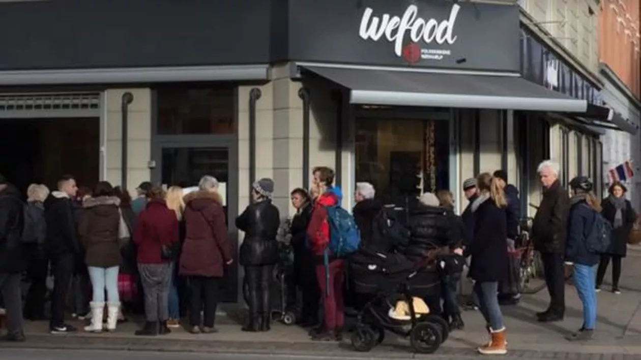 Ofertă specială! Acest supermarket VINDE produse EXPIRATE sau IMPERFECTE cu REDUCERE între 30-50 % (VIDEO)
