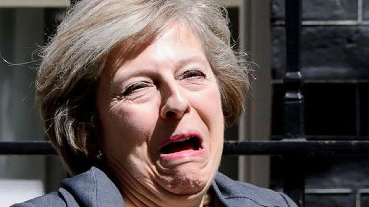 Râsul isteric al Theresei May a stârnit CONTROVERSE pe Internet: Un adevărat coșmar / Comportamentul Prim-ministrului este ÎNFIORĂTOR (VIDEO)