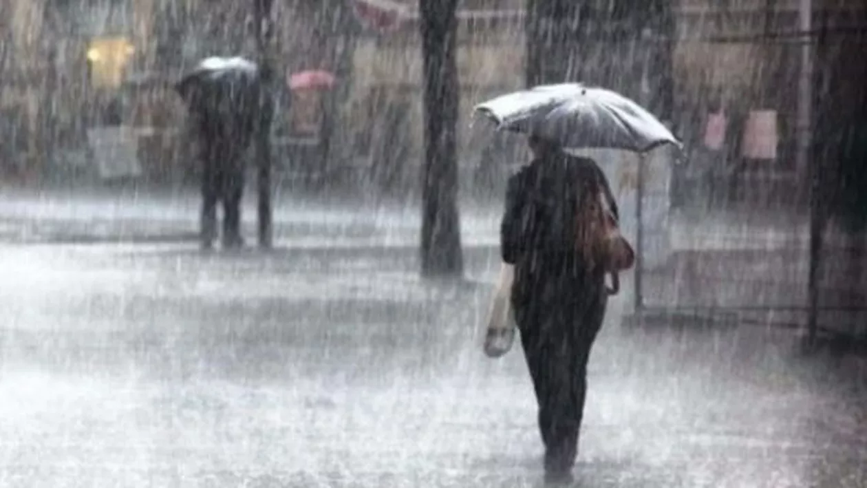 Informare de VREME REA până duminică: Se vor înregistra ploi moderate, ninsori la munte și intensificări ale vântului 