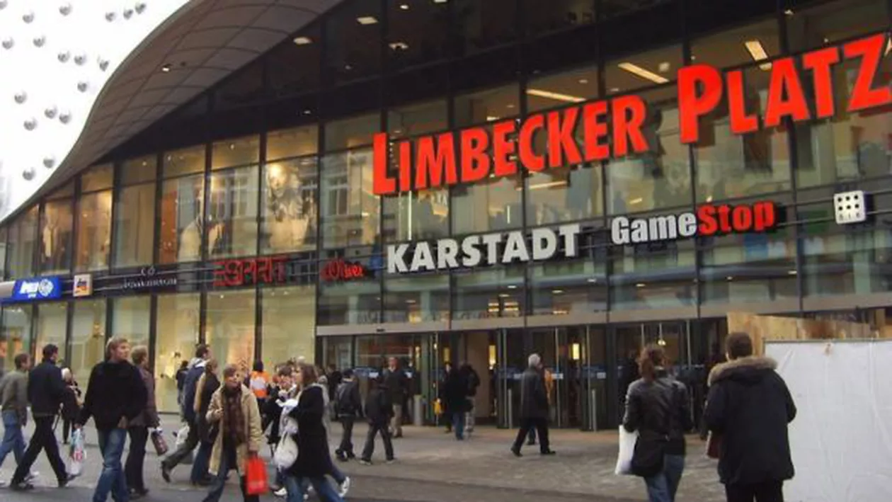 Alertă în Germania: Un centru comercial din Essen a fost evacuat. Există informații privind iminența unui atac terorist (FOTO)