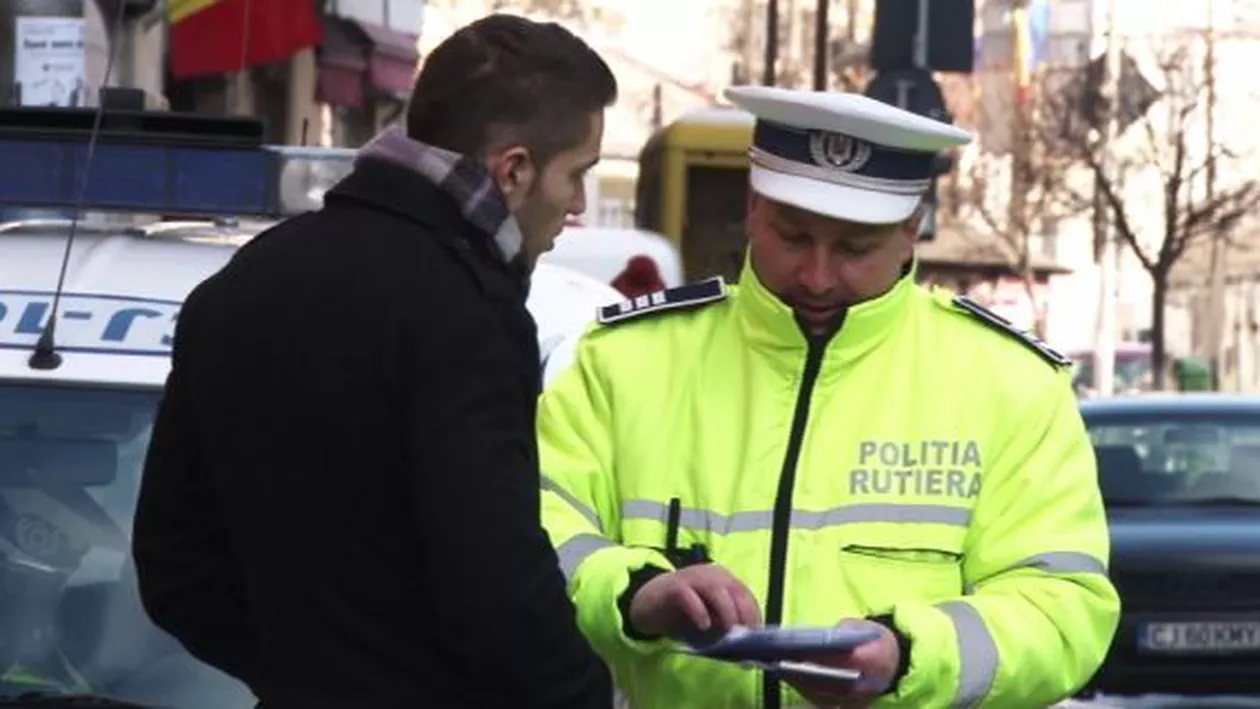 Moment JENANT pentru Poliția din Bacău! Cum au încercat să legitimeze un PROTESTATAR SURDO-MUT (VIDEO)