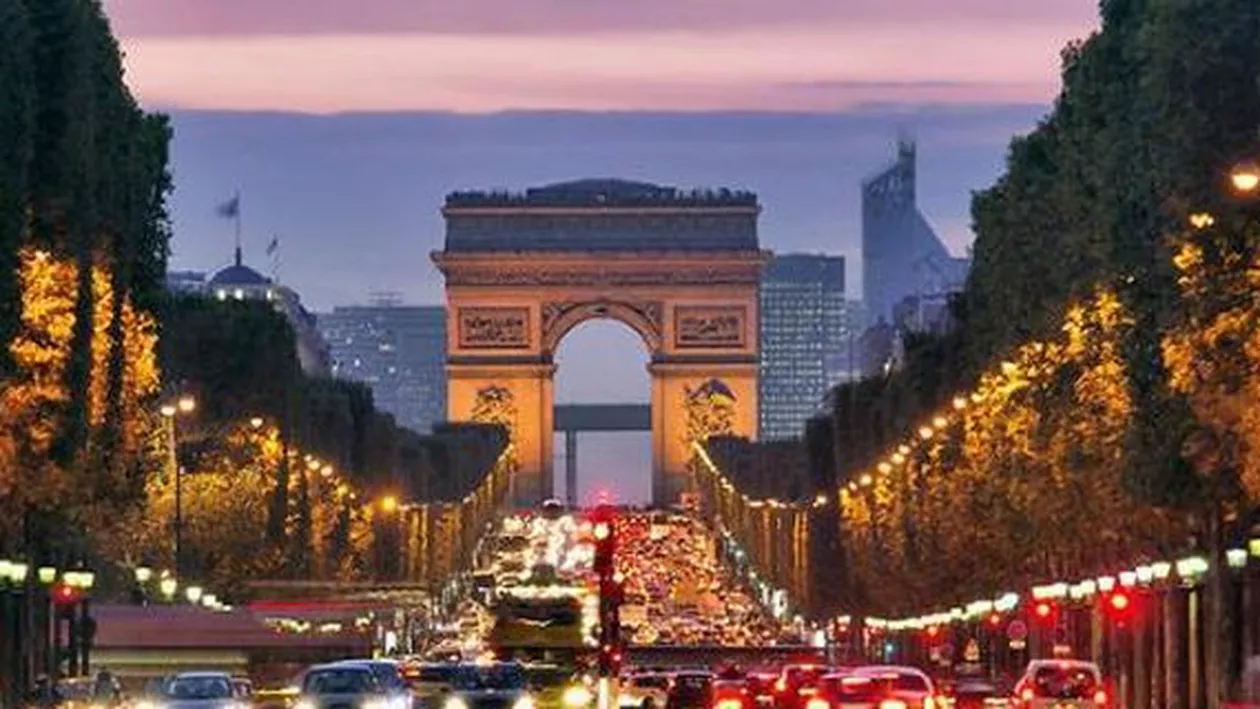 Strategia Parisului! Cum determină orașul luminilor investitorii să RENUNȚE la Londra