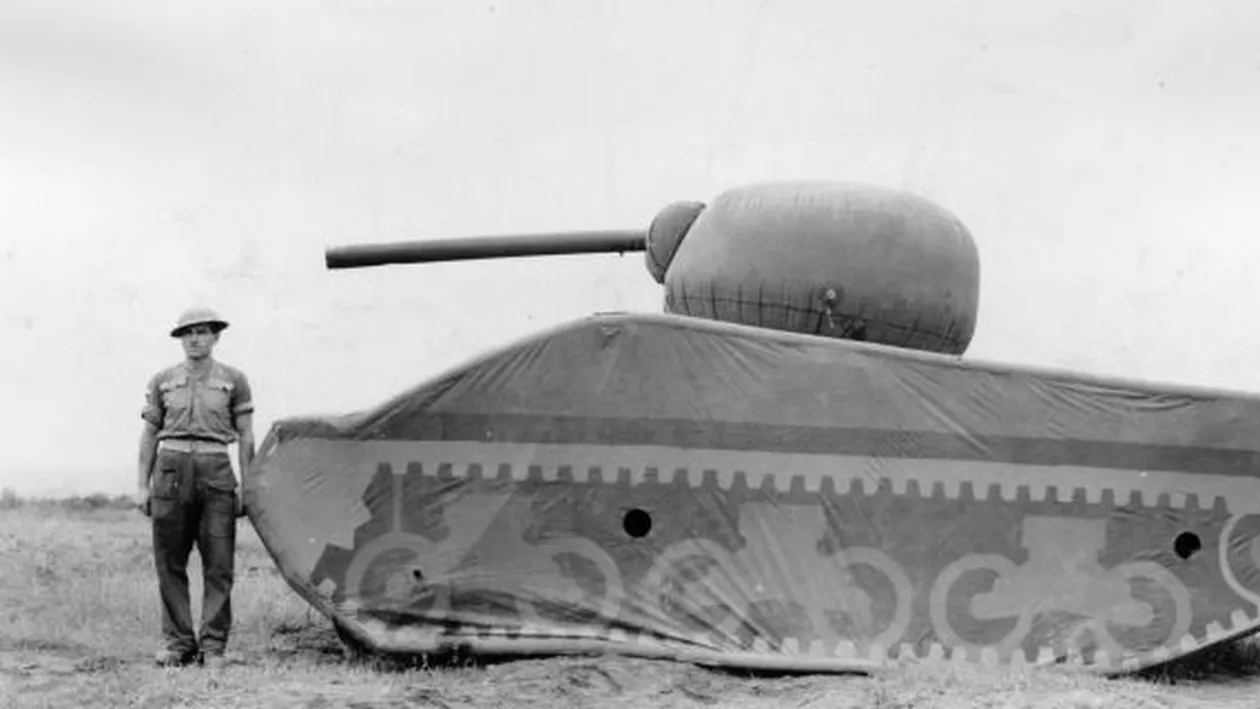 Armata falsă. Tancurile gonflabile cu ajutorul cărora militarii din al Doilea Război Mondial reușeau să-și păcălească inamicii (VIDEO, FOTO)