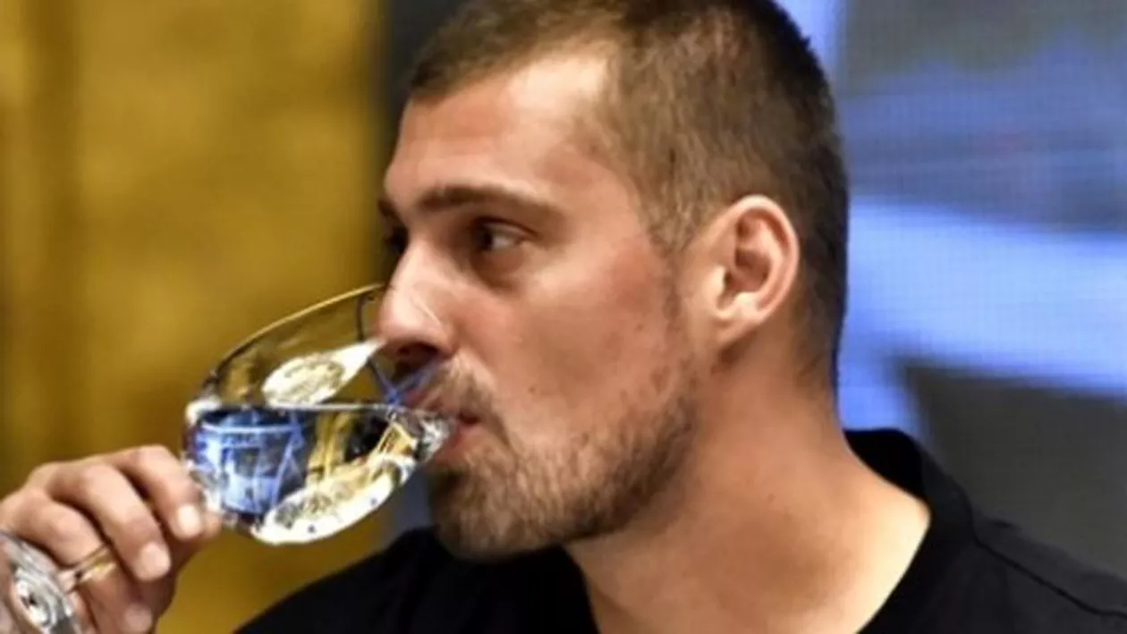 Eliminarea din meciul cu Viitorul nu l-a afectat. Ce a făcut Gabriel Tamaș în zilele libere date de Reghecampf