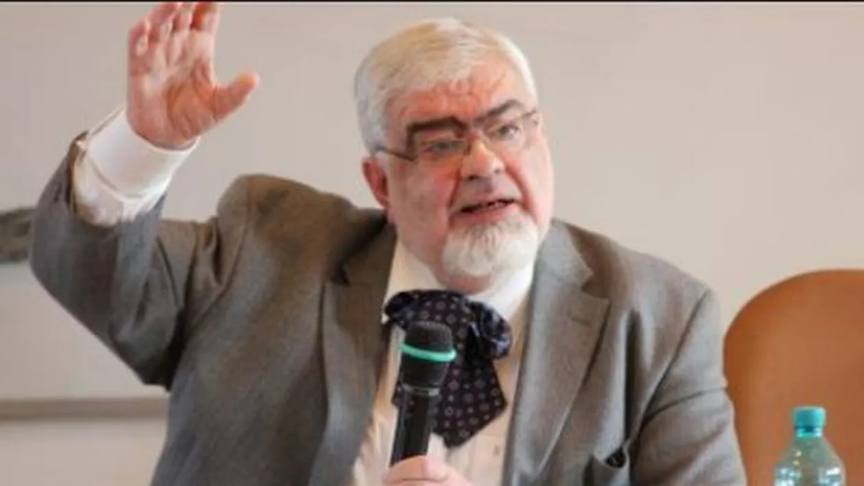 ”Ţara e, uneori, cam vitregă! Dar noi ăştia de prin limuzine şi jipane o iubim!” Pleşu: „Ţoapa română calcă-n străchini, dar apără ţanţoş portretul neamului, al pămîntului strămoşesc”