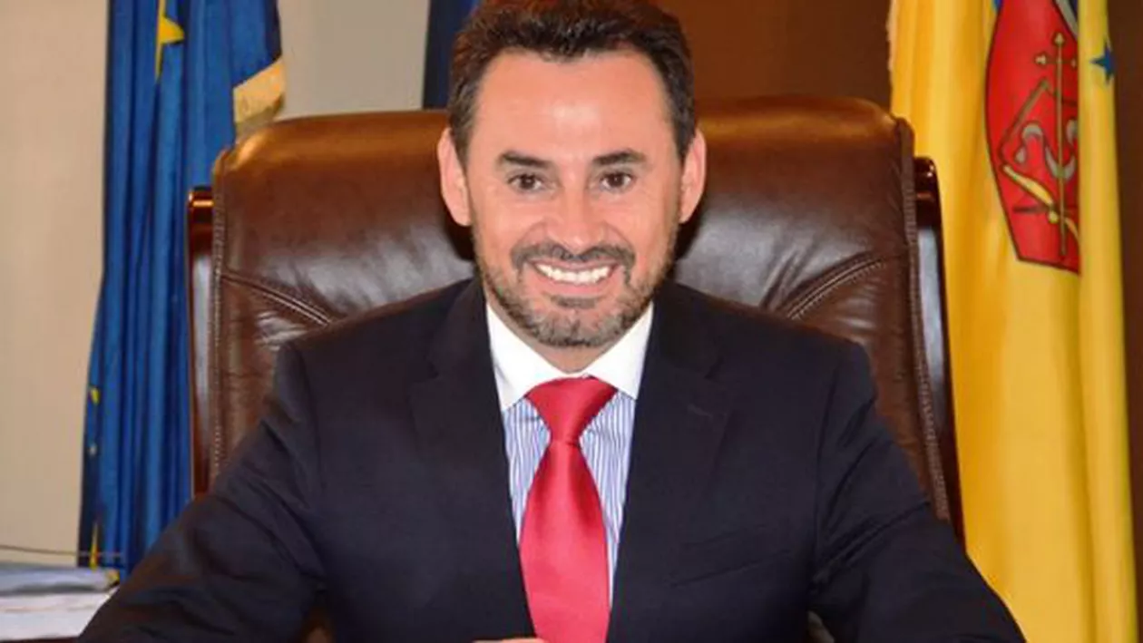 Gheorghe Falcă a transmis la Budapesta o ofertă de relocare la Arad a universităţii finanţate de Soros. Și primarul din Oradea vrea să aducă CEU în România