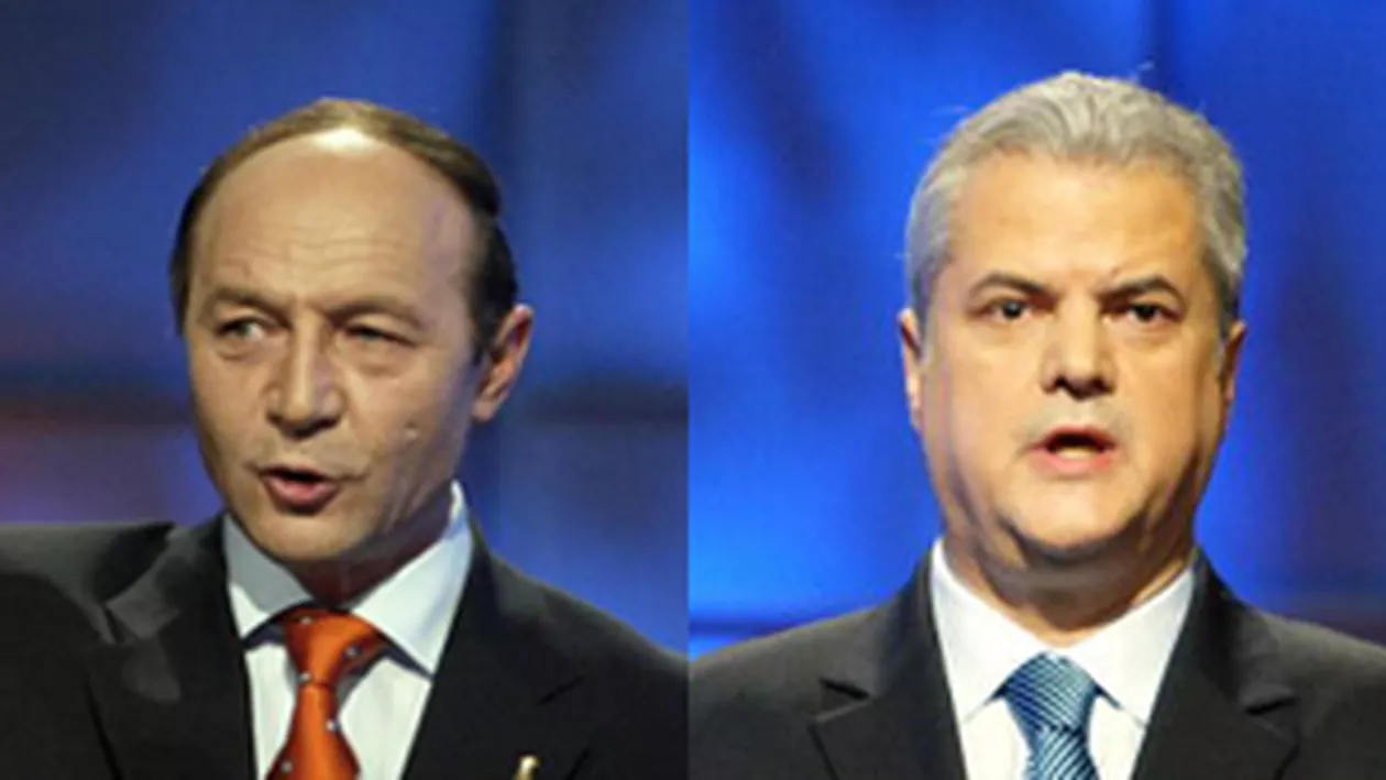 „România rămâne izolată, canibalizându-şi liderii politici”. Adrian Năstase aruncă în aer scena politică. Traian Băsescu este primul vizat