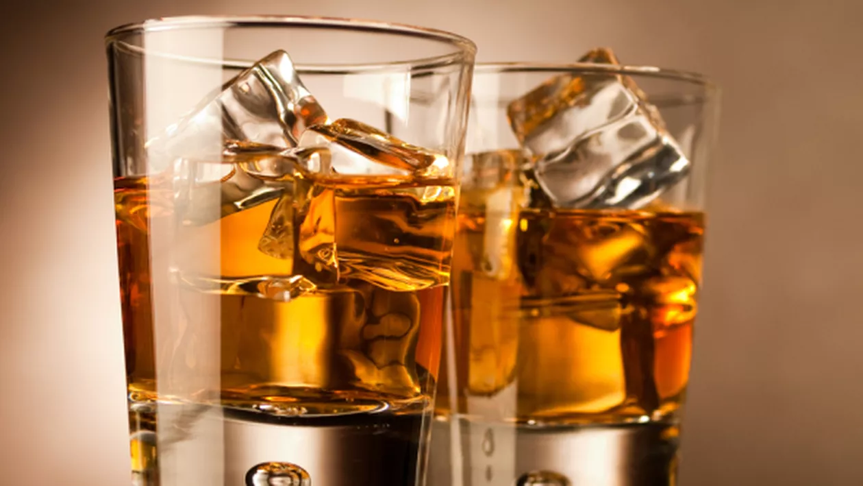 Ofensivă TOTALĂ a ANAF: Piaţa neagră a băuturilor spirtoase, vizată de agenţii anti-fraudă