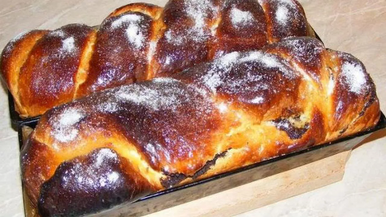 Otrava din produsele de Paște: Asociația pentru Protecția Consumatorilor atrage atenția asupra chimicalelor găsite în compoziția cozonacilor (VIDEO)