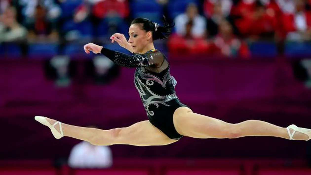 Emoţii pentru gimnastele de la Campionatele Europene: Olivia Cîmpian, Ioana Crișan, Larisa Iordache și Cătălina Ponor se luptă pentru un loc în finală