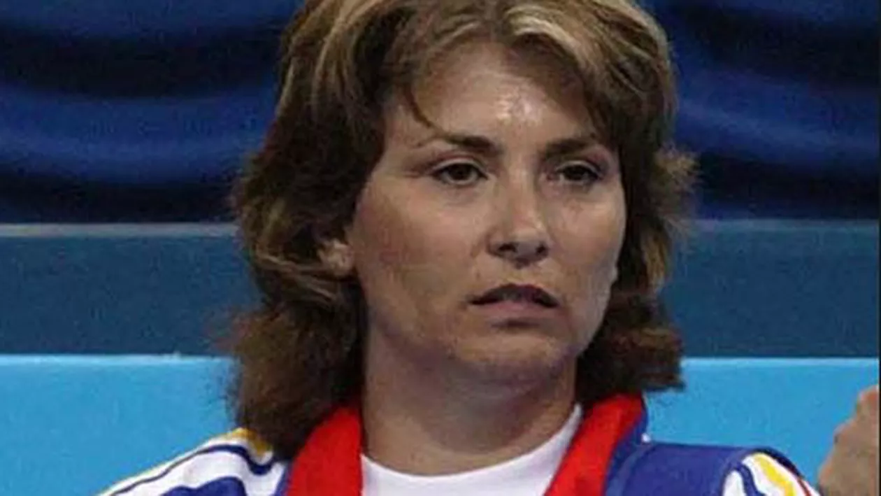 Mariana Bitang, nevoită să pună mâna pe mop! Cum s-a făcut România de râs la Campionatul European de gimnastică (FOTO)