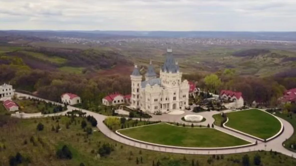 Cum arată castelul lui Anatol Stati, cel mai bogat om din Republica Moldova. IMAGINI IMPRESIONANTE (VIDEO)