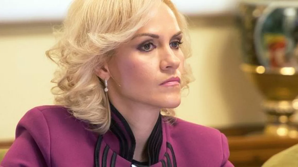 Referendum pentru demiterea Gabrielei Firea. Mai multe grupuri civice încep strângerea de semnături