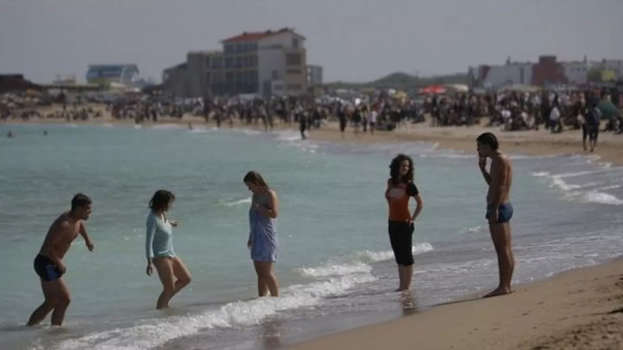Minivacanța de 1 Mai: Mamaia și Vama Veche sunt rezervate aproape integral. Bulgaria, ieftină și caldă