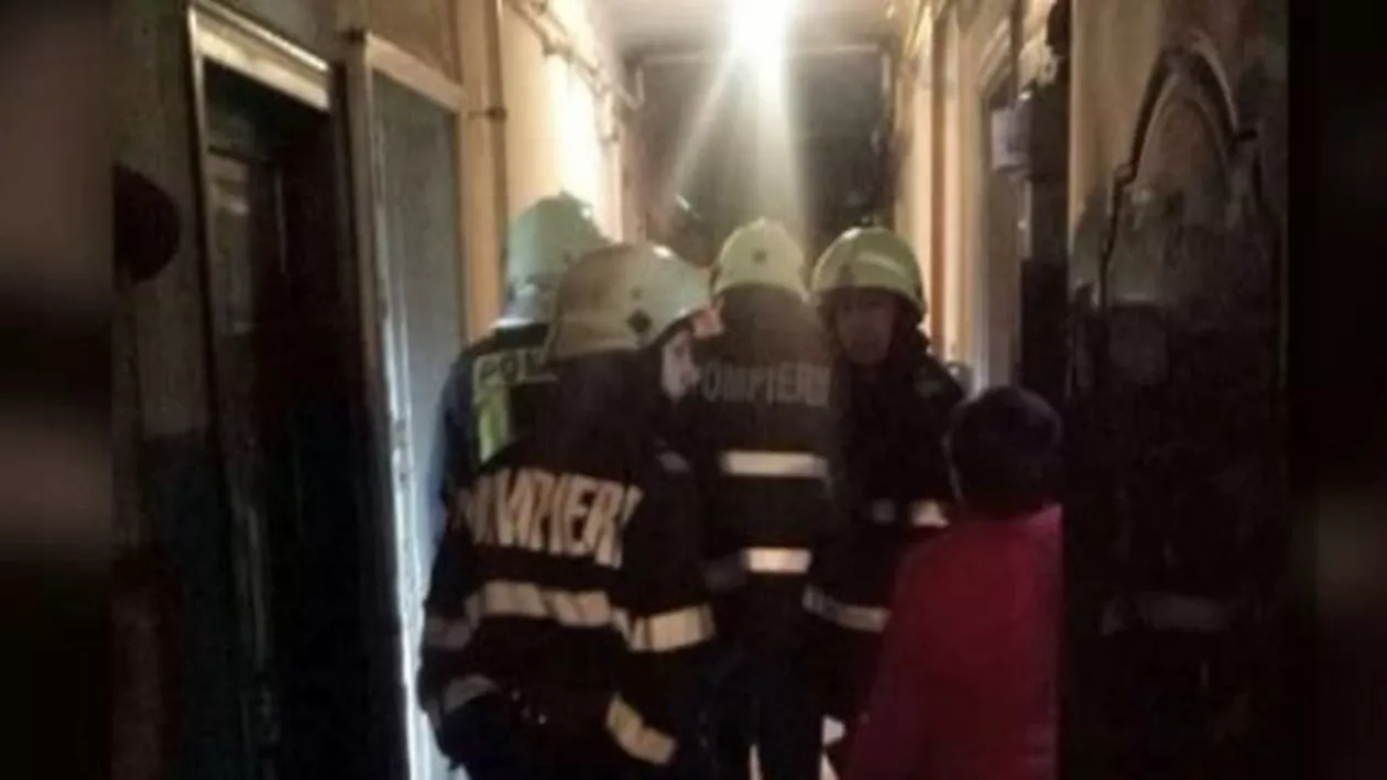 Explozie puternică la casa unui fost PRIMAR: A fost transportat în stare gravă la spital (VIDEO)