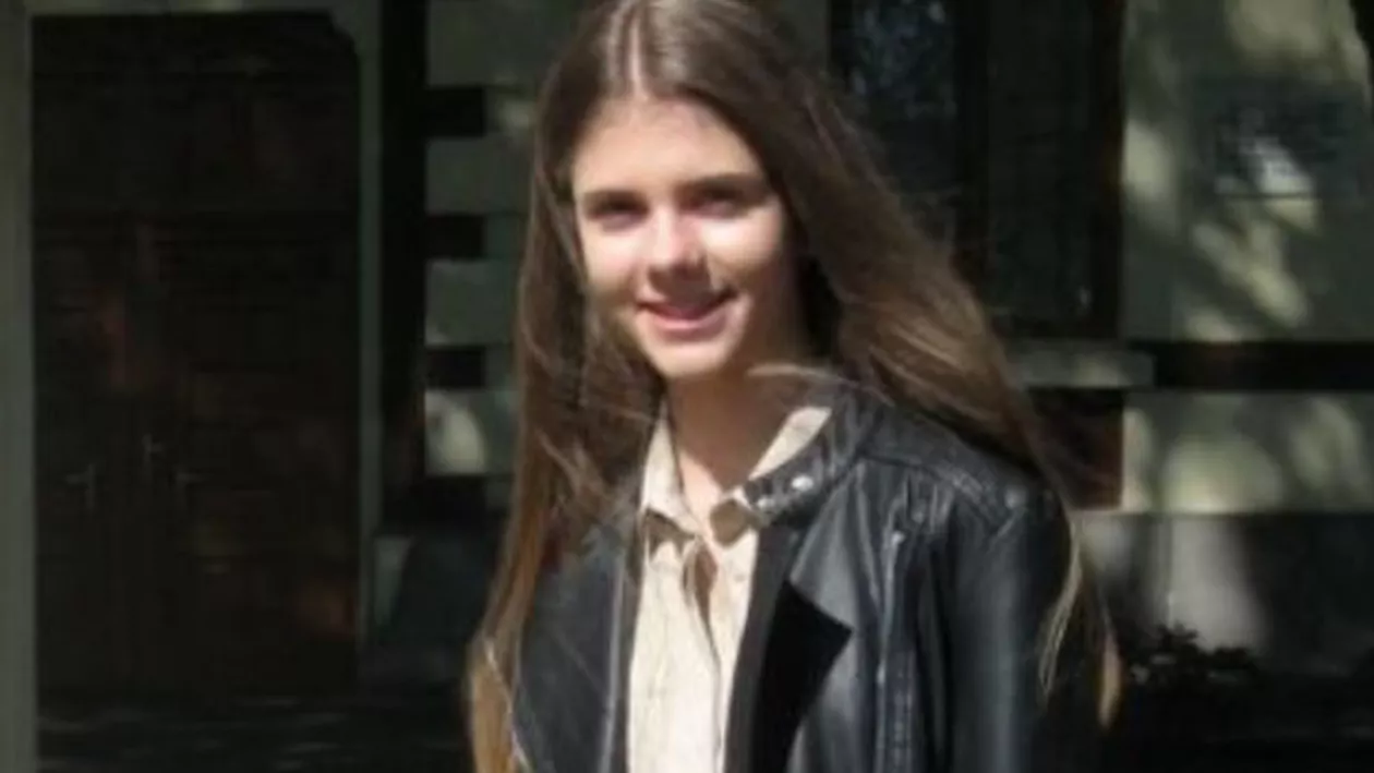 Elevă din Galați, inclusă în clubul celor mai inteligenţi oameni de pe planetă: Bianca se distrează cu exerciţii de simulare a misiunilor NATO