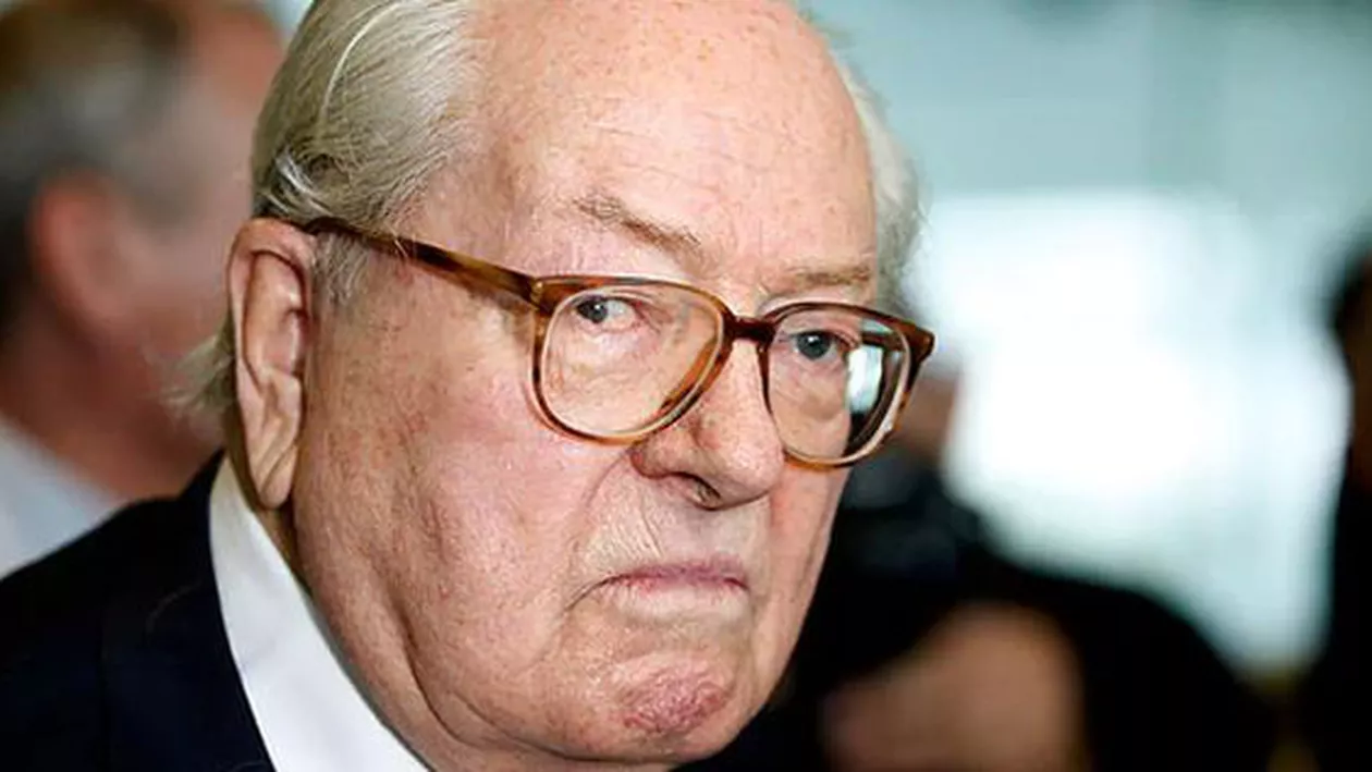 Franța: Tatăl candidatei Marine Le Pen critică prestația fiicei sale din dezbaterea prezidențială