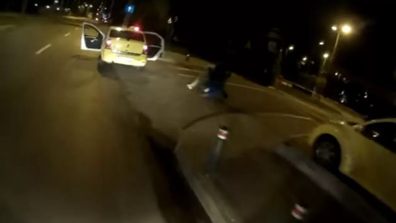 Scandal MONSTRU cu un taximetrist din București! L-a BĂTUT pe un tânăr pentru că acesta i-a reproșat că merge pe o rută ocolitoare (VIDEO)