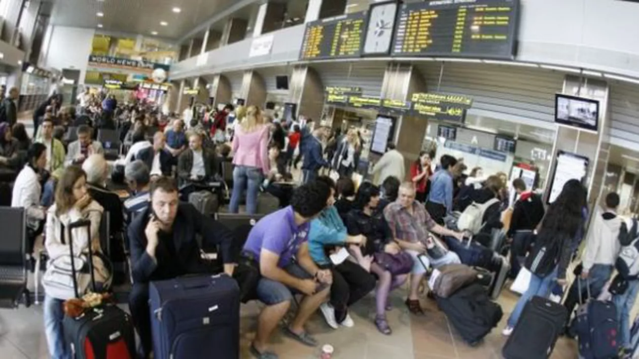 Grevă pe aeroporturile din România: Clienții nu știu ce zboruri sunt amânate (VIDEO)