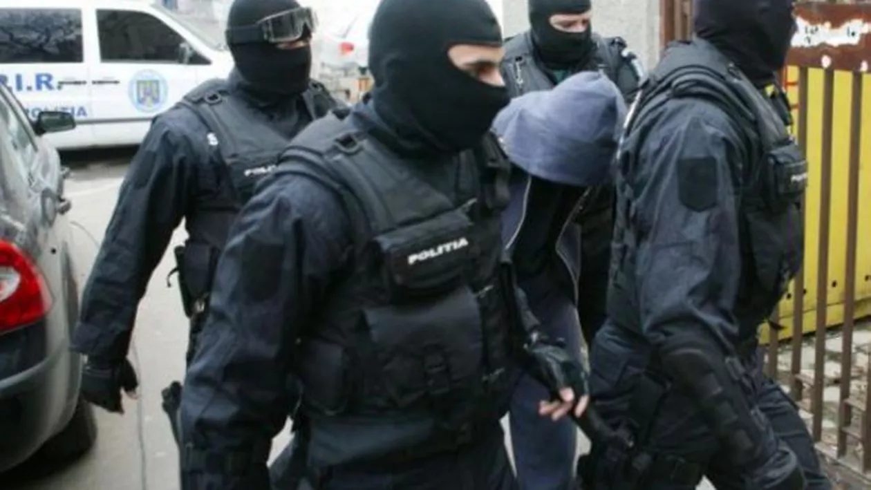 25.000 DE EURO DENUNȚUL! Percheziții la Rahova: Liderul clanului Caran promitea intervenții la DIICOT pentru reducerea pedepselor (VIDEO)