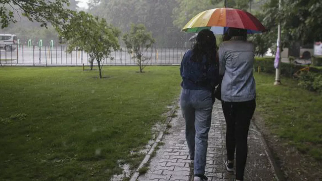 ”Taxele mele sunt la stat, drepturile mele unde sunt?”. Circa 2.500 de oameni au participat la Marșul Diversității (FOTO)