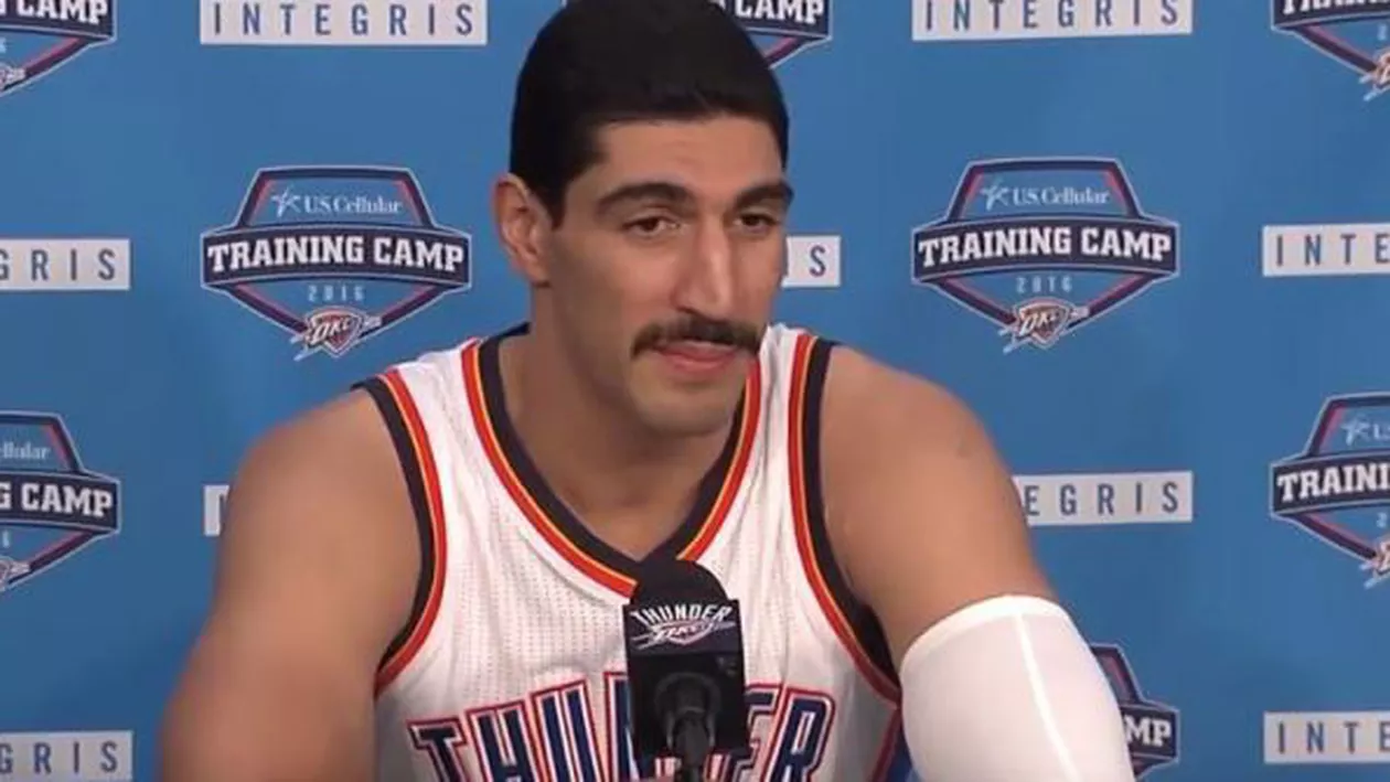 Un jucător NBA de origine turcă blocat pe Otopeni pentru că Ankara i-a anulat pașaportul: "Erdogan este un HITLER al sec. XXI!" (VIDEO)