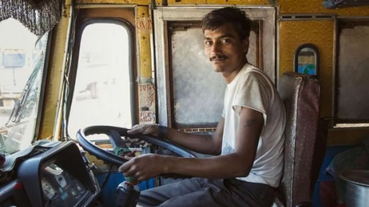 Criză pe piața muncii! Firmele de transport din Argeș au ajuns să angajeze șoferi din Pakistan și India!