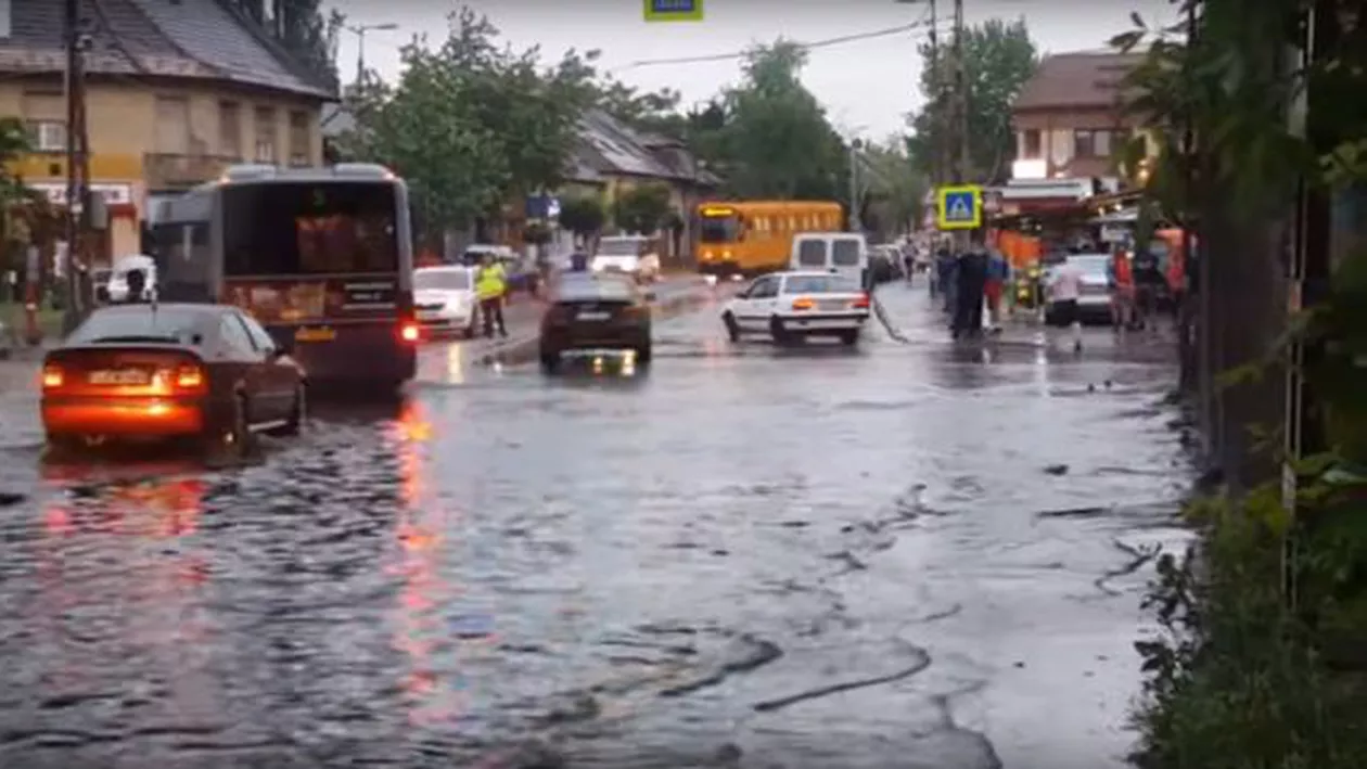 Budapesta, sub APĂ! Capitala Ungariei INUNDATĂ (FOTO, VIDEO)