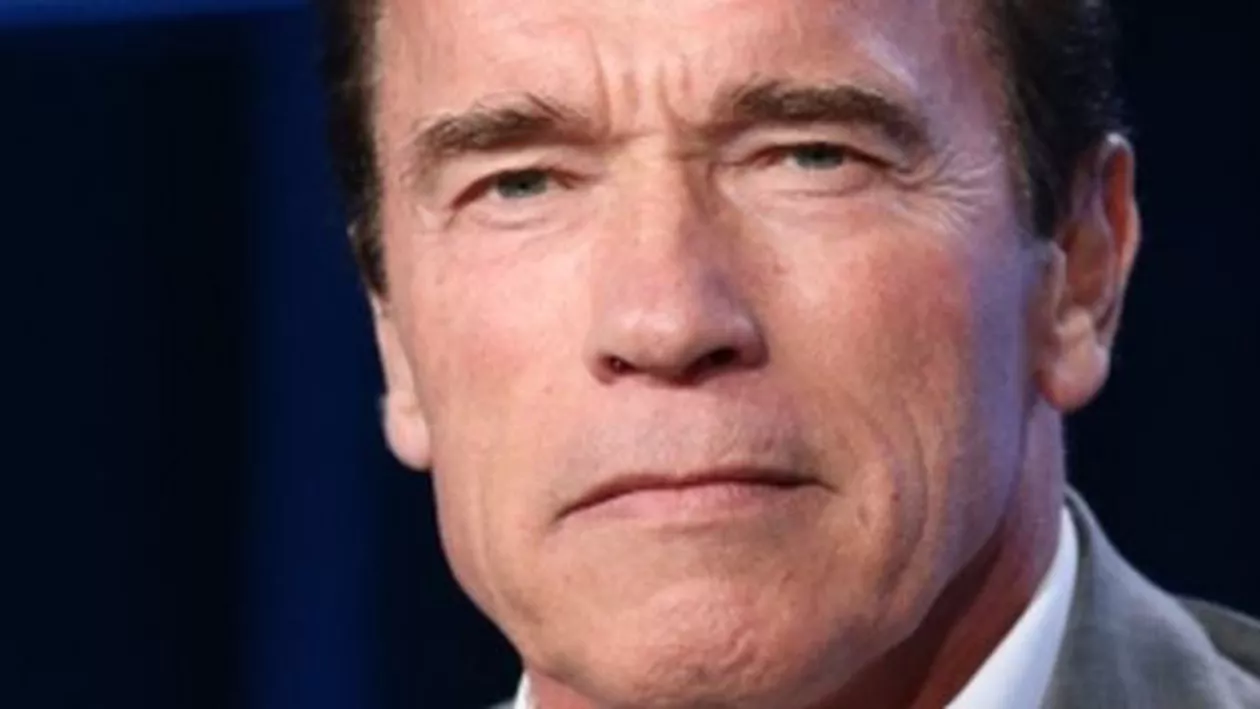 Arnold Schwarzenegger, mesaj pentru Donald Trump: Un singur om nu poate opri revoluția energiei verzi. Nu putem să nu facem nimic în timp ce oamenii se îmbolnăvesc și mor, deși știm că există și o altă cale (VIDEO)