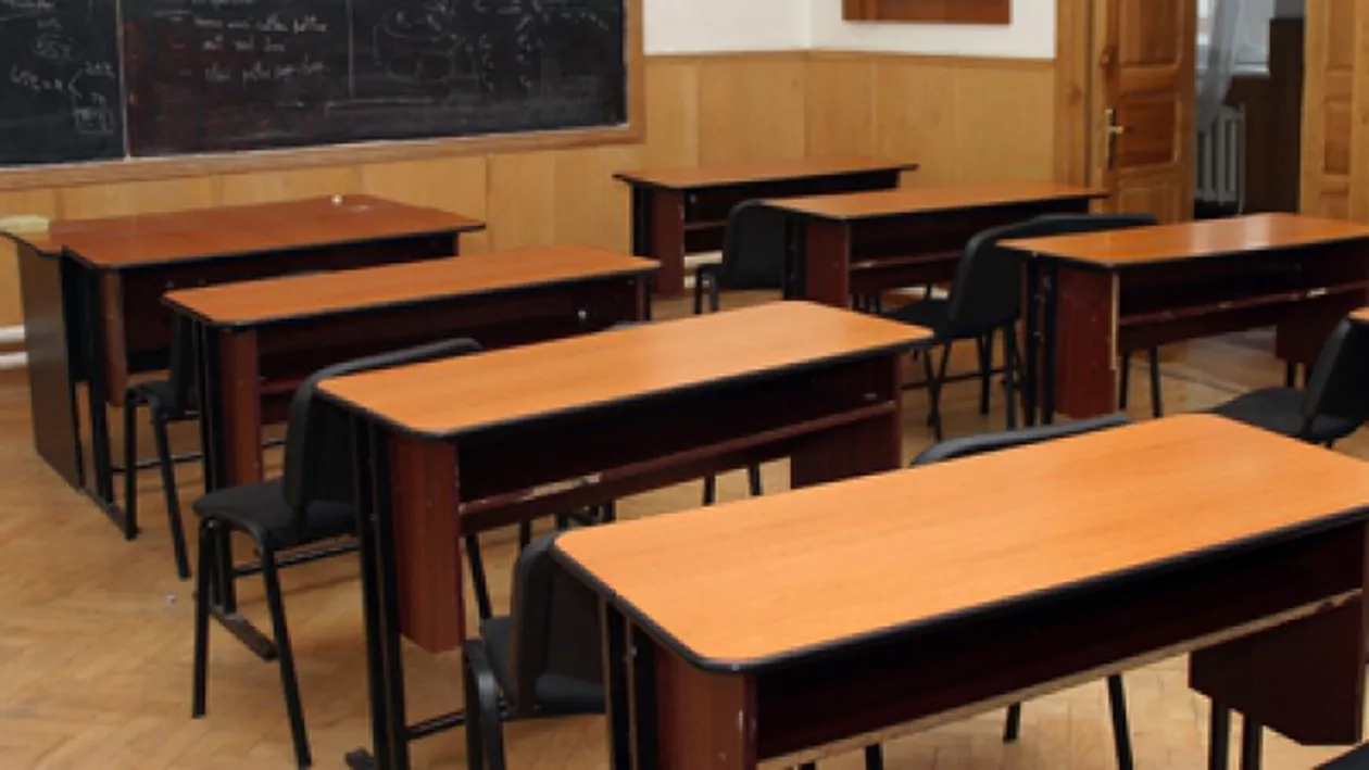 Asociațiile de părinți cer Ministerului Educației să interzică meditațiile cu profesorii de clasă