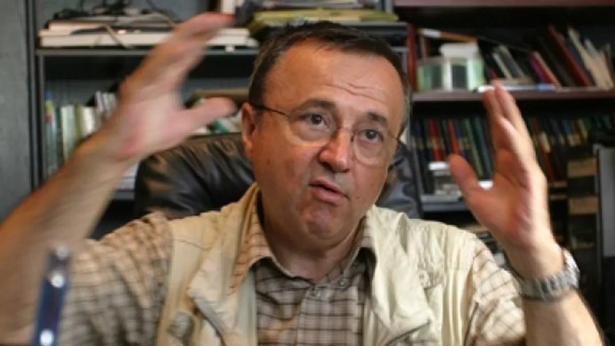 Ion Cristoiu: Grupările din PSD se bat pentru sediul numit România. În aceste condiții, desemnarea unui premier de la PSD ar fi un atentat la siguranța națională