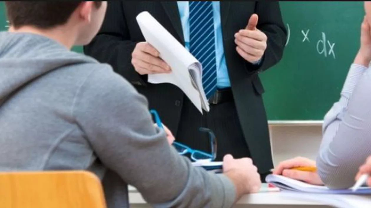 DECIZIE FĂRĂ PRECEDENT! Profesor condamnat la ÎNCHISOARE după ce a umilit în mod repetat un elev