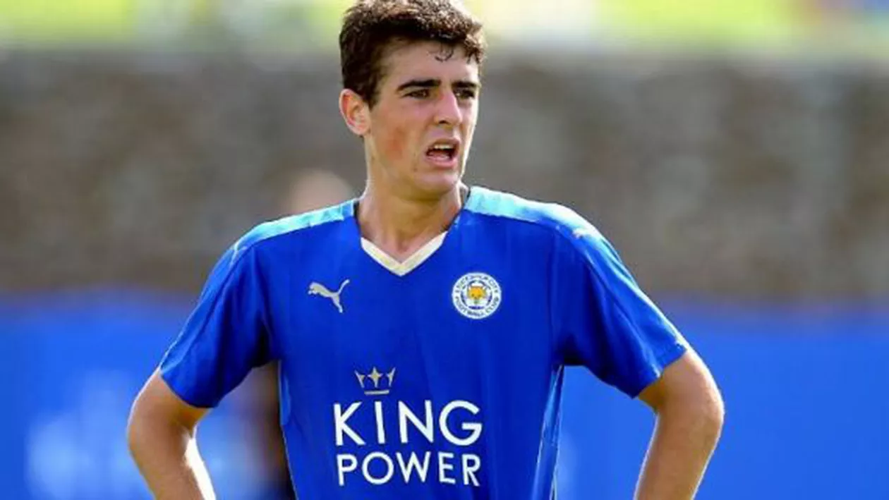 Puștiul MINUNE care poate ajunge în Premier League! Românul e strigat WIKIPEDIA de prieteni (FOTO, VIDEO)