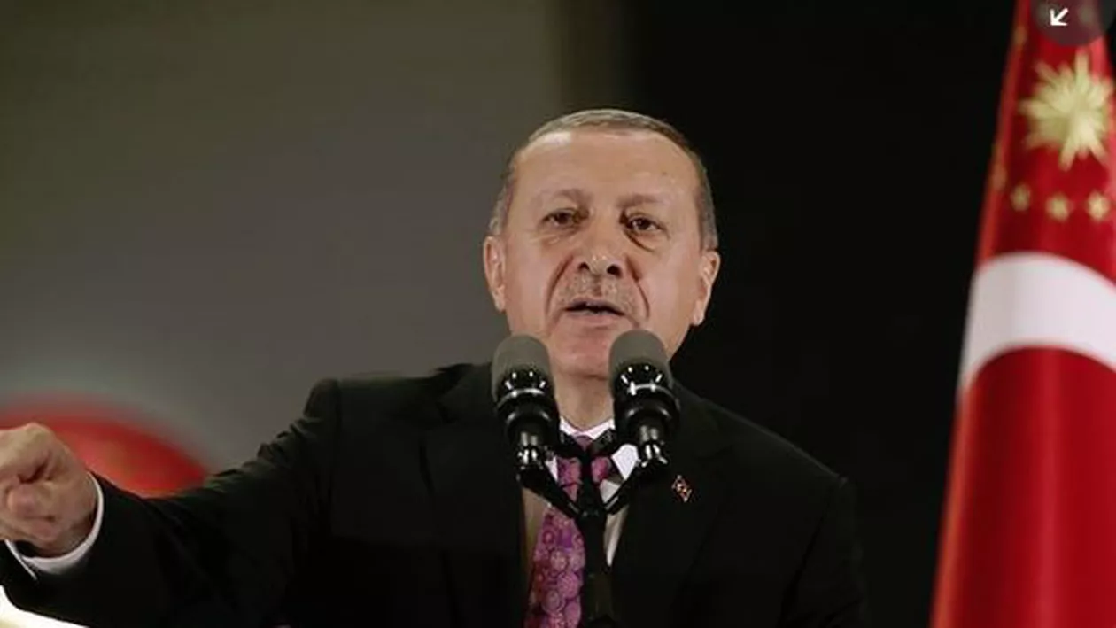 Erdogan schimbă programa școlară! Elevii turci nu vor mai învăța despre evoluționism
