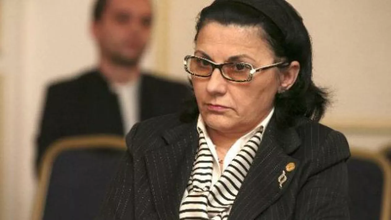 PSD-iștii se mint și între ei. Cum a aflat Ecaterina Andronescu, în sfârșit, că în România există o criză a vaccinurilor