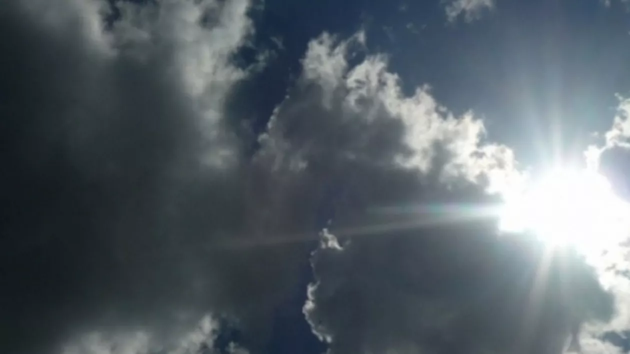 Adio, CANICULĂ! "Bun venit", INUNDAȚII!... Noua prognoză METEO a zilelor ce urmează