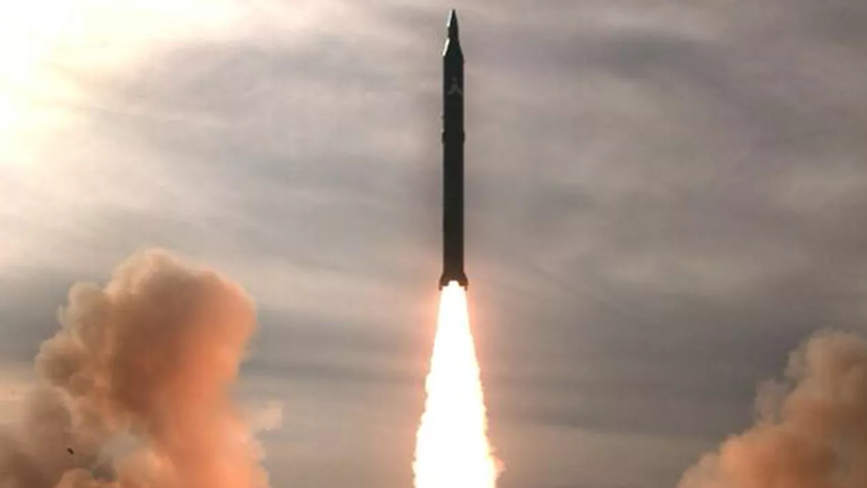 Coreea de Nord a lansat o RACHETĂ în direcția Japoniei. Reacția lui Trump (FOTO)