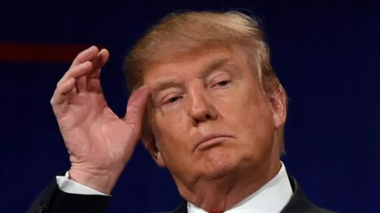 Moment JENANT pentru Trump! A fost lăsat cu mâna întinsă de soția președintelui polonez (FOTO, VIDEO)