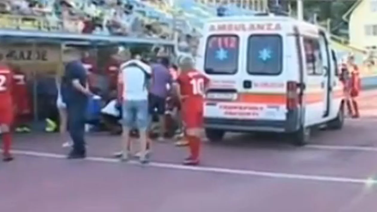 O nouă tragedie pe stadion: A făcut infarct chiar înaintea unui meci (VIDEO)