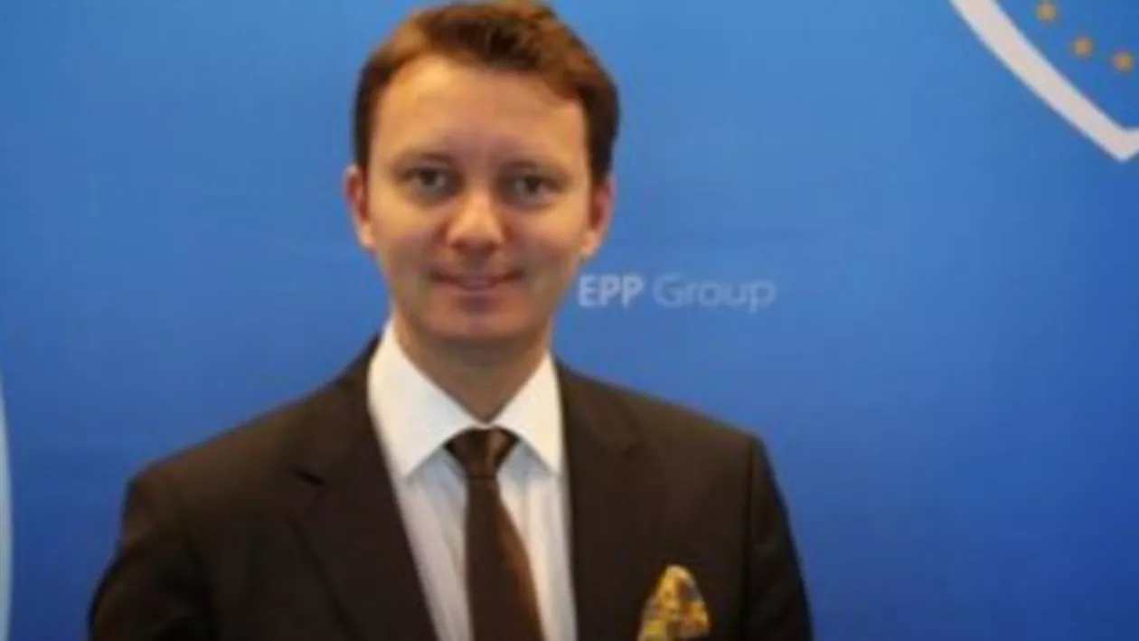 Purtătorul de cuvânt al PPE: De azi, România e copilul-problemă al UE