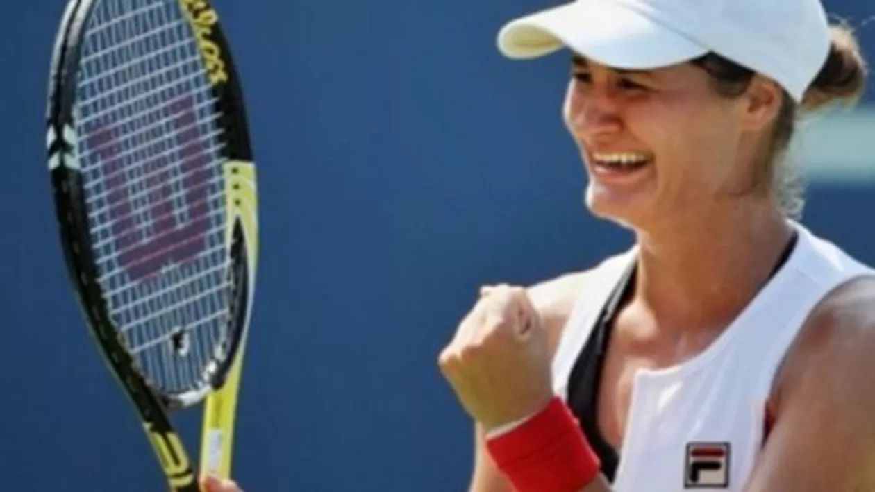 Monica Niculescu s-a calificat în finala probei de dublu de la Wimbledon și va juca în premieră pentru un titlu de Mare Slam