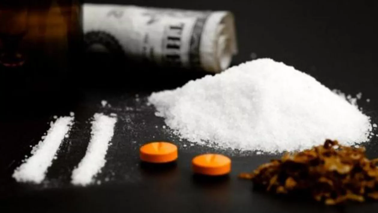 Trafic de droguri, afacere în familie: Ce au găsit la percheziții procurorii DIICOT din Sibiu (VIDEO)