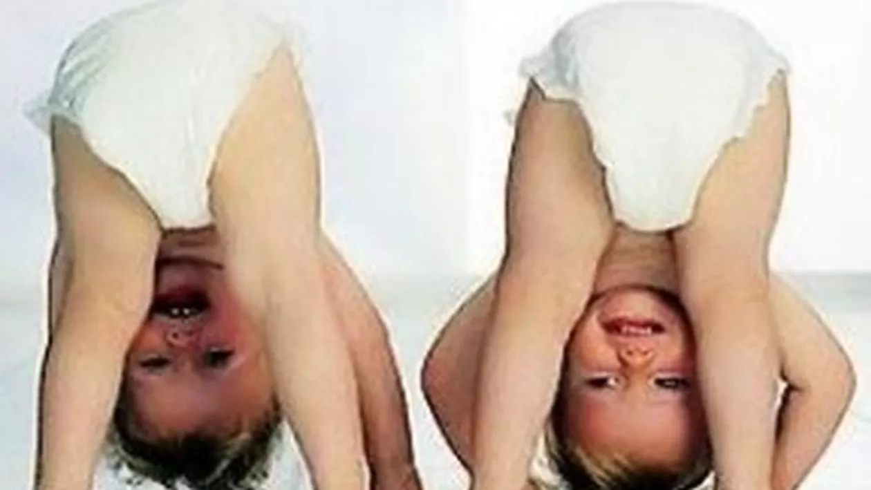 ȚEAPĂ pe Internet: Zeci de părinți, PĂCĂLIȚI să cumpere pamperși pe care nu i-au mai primit