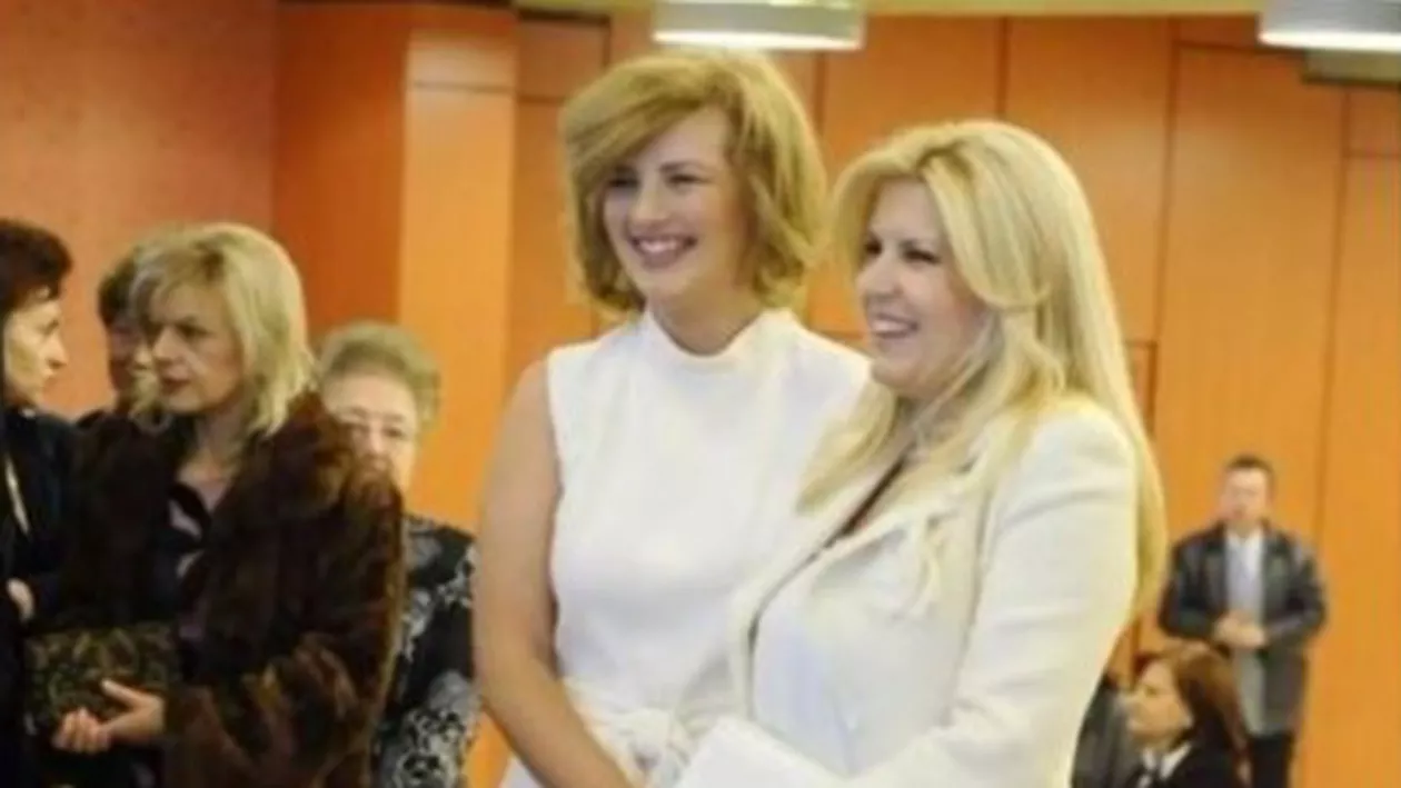 ALERTĂ: RĂSTURNARE DE SITUAȚIE! Instanța TOCMAI a decis în dosarul ELENEI UDREA ȘI IOANEI BĂSESCU! (FOTO)