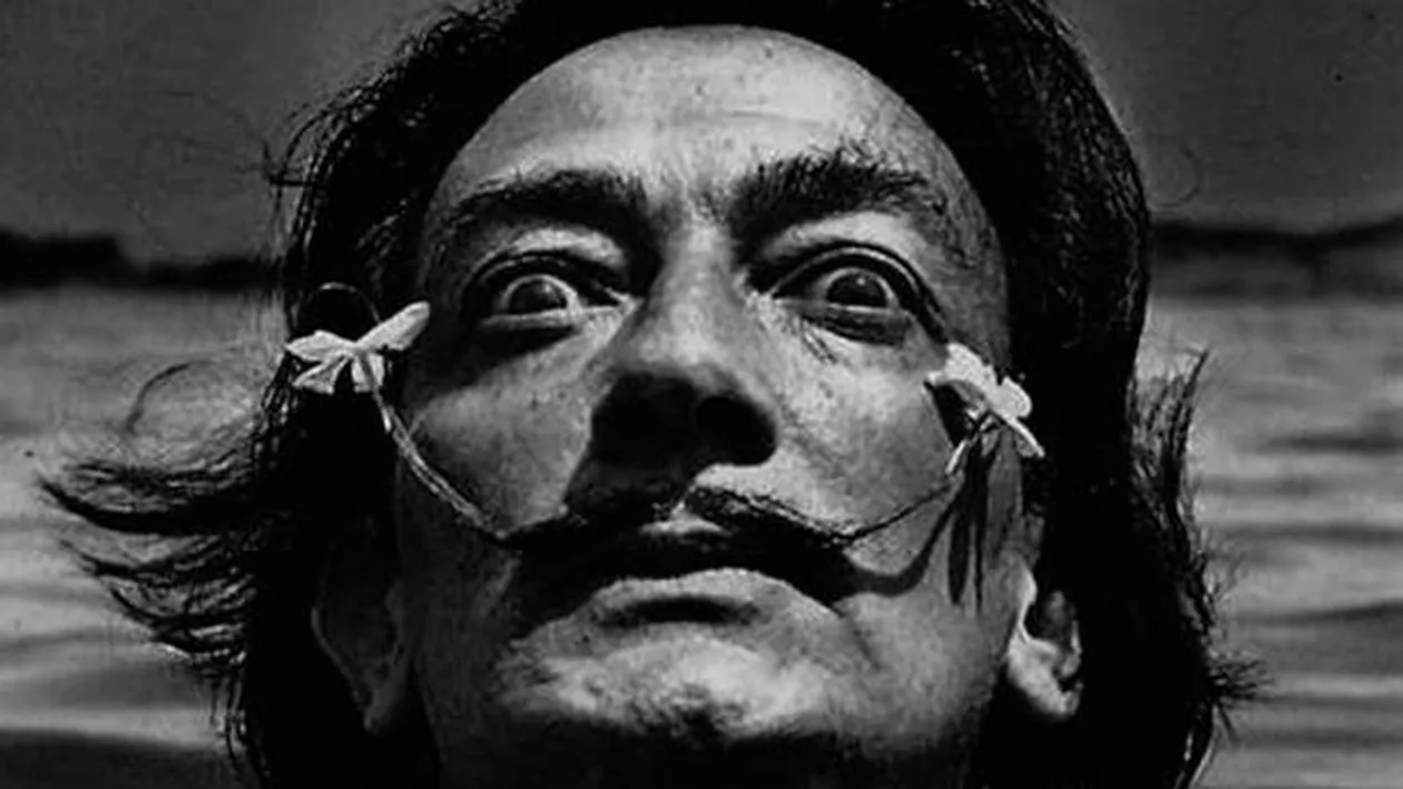 Surpriză la dezhumare: MUSTAȚA lui Salvador Dali este INTACTĂ!!