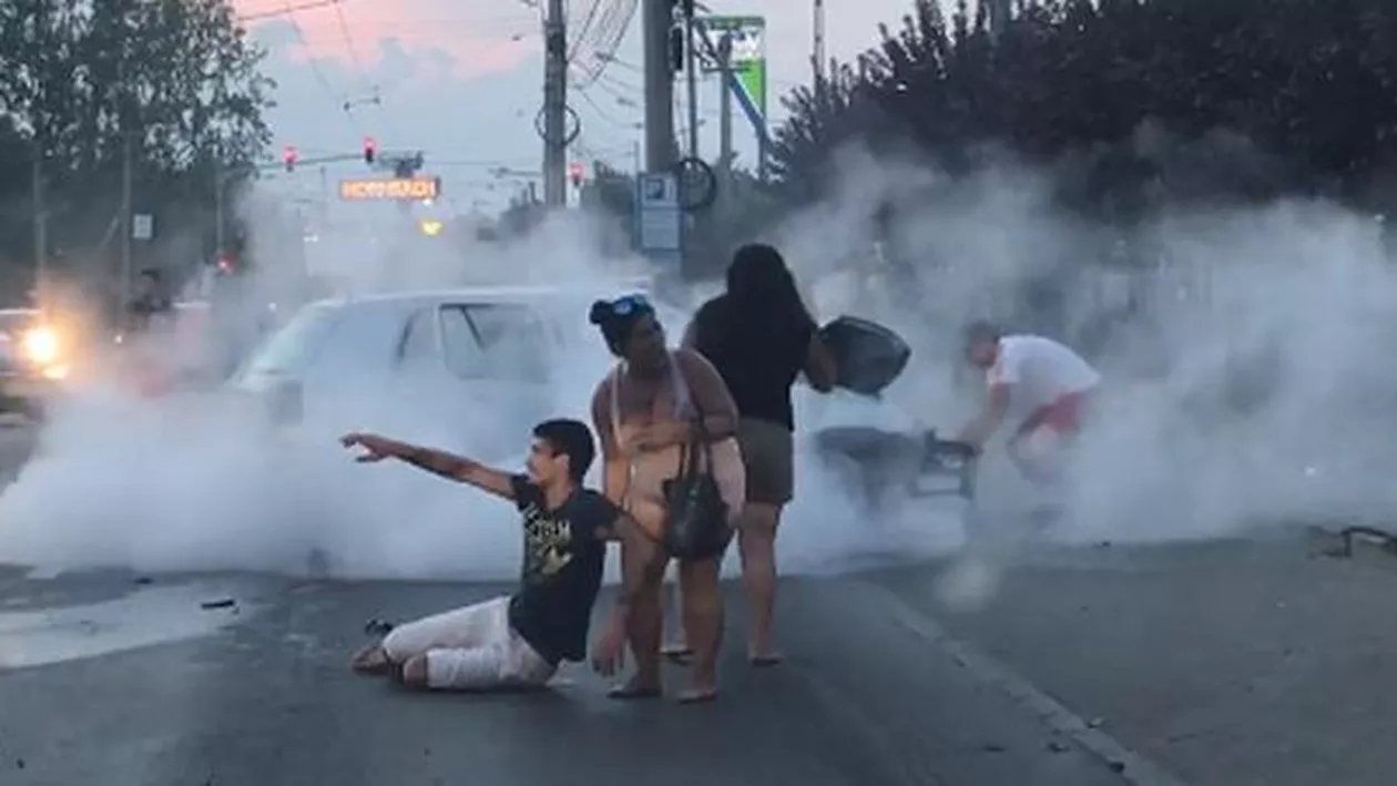 VIDEO ȘOCANT: Un șofer din Timișoara a încercat să CALCE patru PROSTITUATE cu mașina (VIDEO)