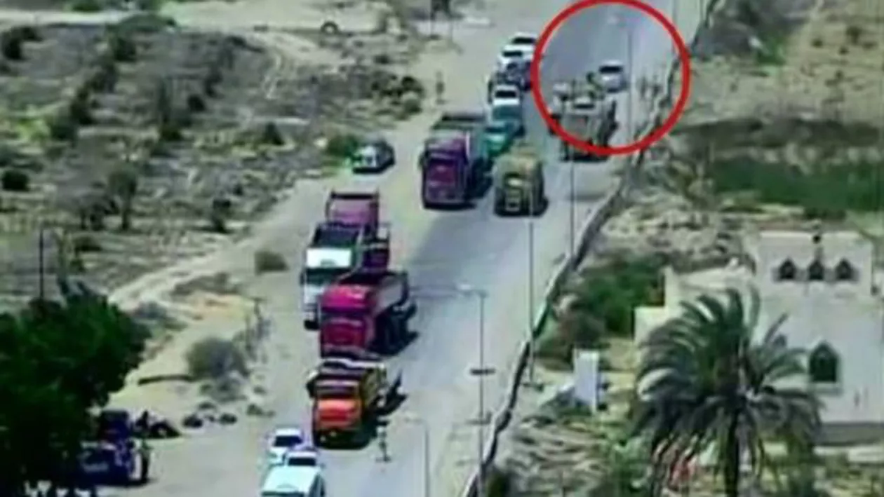 Gestul eroic al armatei egiptene a salvat peste 50 de vieți. O mașină cu 90 de kilograme de explozibili a fost distrusă de un tanc (VIDEO)