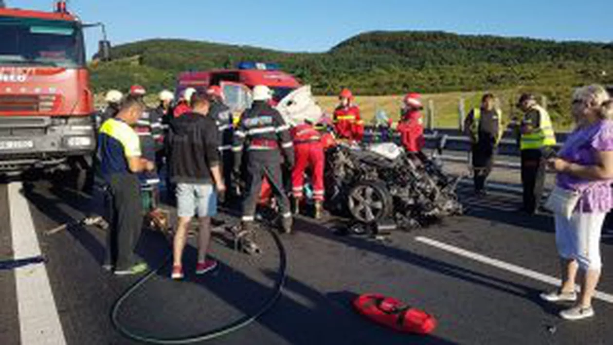 Accident grav pe autostradă: Trei victime