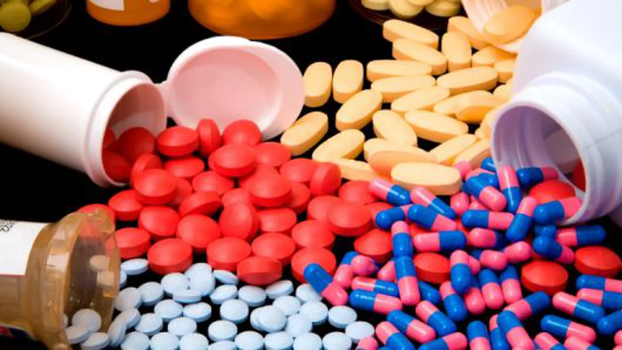 Bani pe seama suferinței bolnavilor: Medicamente din Române exportate pentru a fi vândute la prețuri duble
