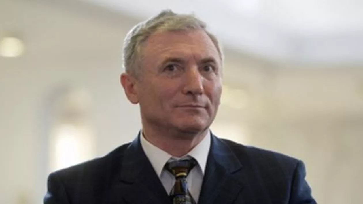 Procurorul general sesizează CSM în disputa cu parlamentarii privind dosarul clasat al alegerilor din 2009